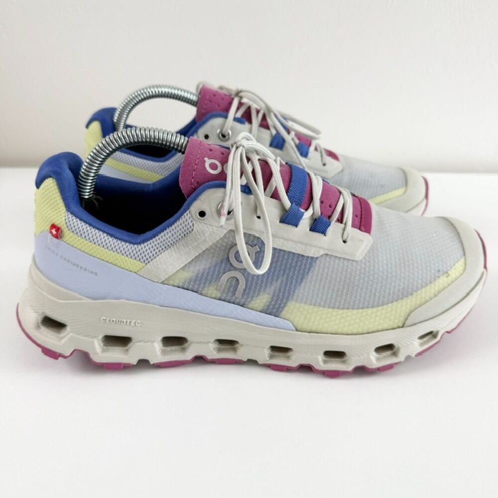 ON Running Women's CloudVista in Heather Rhubarb Size 7